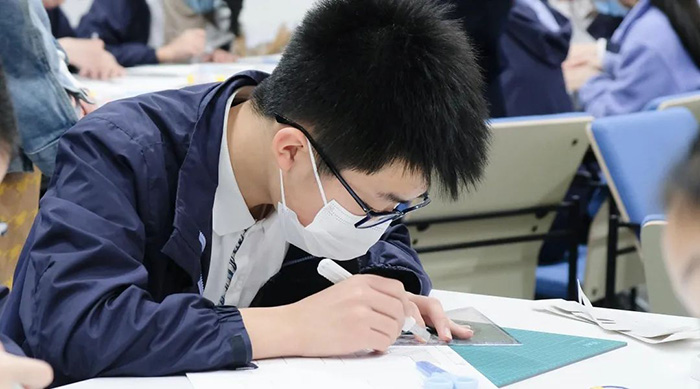 杭州英特外國語學校學費一年多少錢？