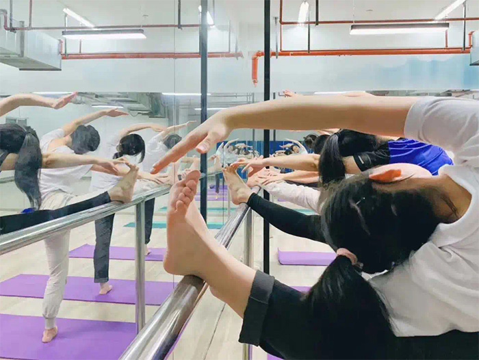 1654746071476250.jpg 5 浙江常春藤國際學校A-level暑期銜接課程7.jpg
