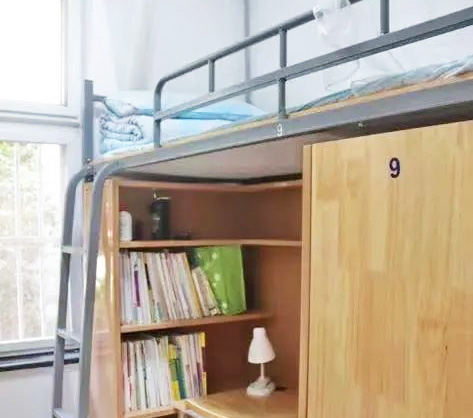 杭州師范大學附屬中學國際部學生的一天