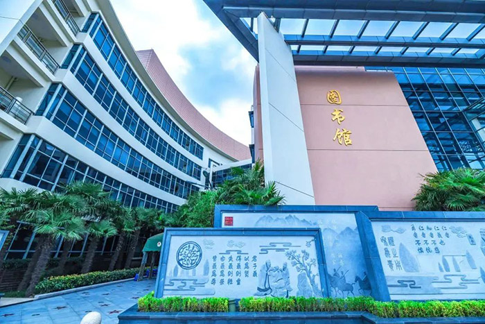 3 上海這幾所高性價比國際高中盤點，學費最低9萬年24.jpg