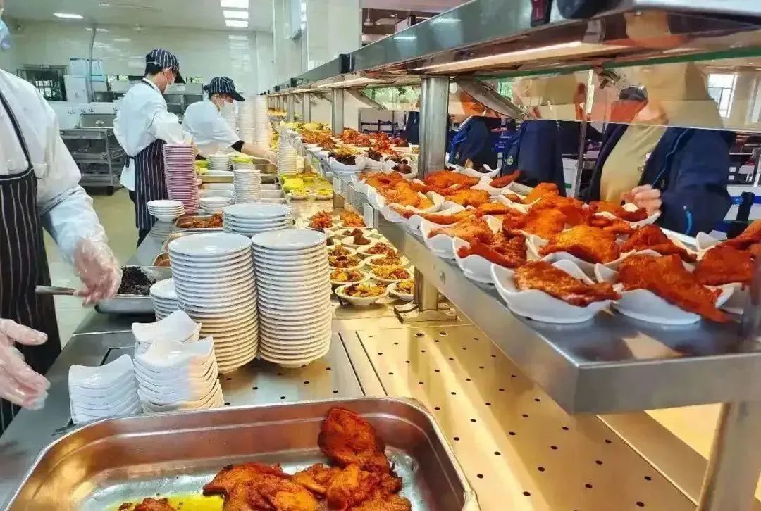 2 杭州國際學校食堂環境解密，哪所最好？14.jpg