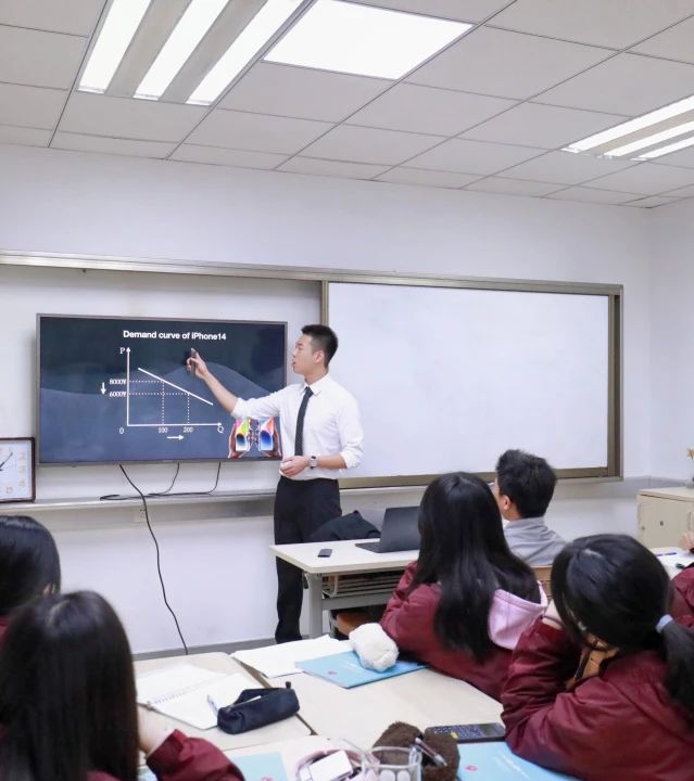 1 上海美達菲雙語高級中學招生及學費情況6.jpg