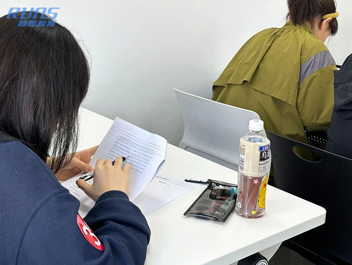 5 杭外劍高2025年招生宣講會&全真入學模考圓滿結束7.jpg