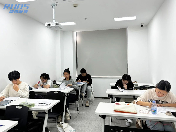 5 杭外劍高2025年招生宣講會&全真入學模考圓滿結束8.jpg