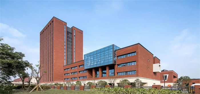 杭高國際部：80%學生就讀世界前30的大學