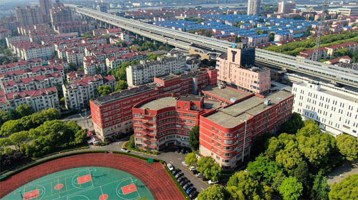 1733974189776765.jpg 1 上海文綺匯點學校2025年招生考試_開放日1.jpg