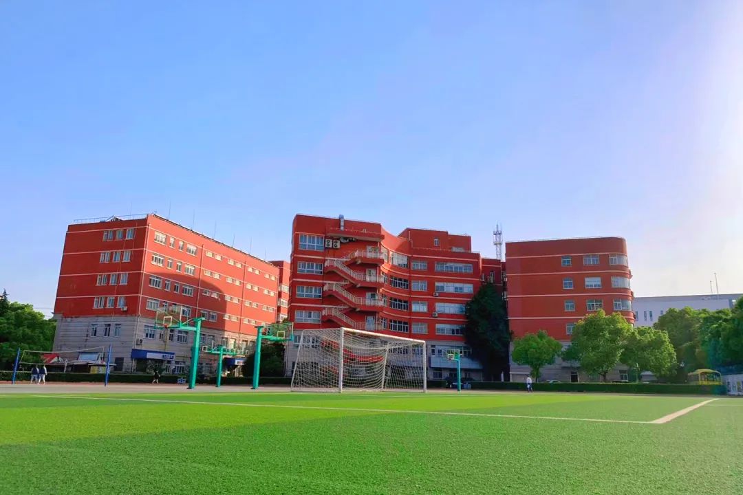 1733974265133316.jpg 1 上海文綺匯點學校2025年招生考試_開放日3.jpg