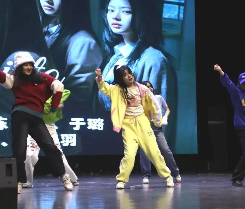 3 杭師大附中國際部2025年招生報名問題答疑4.jpg